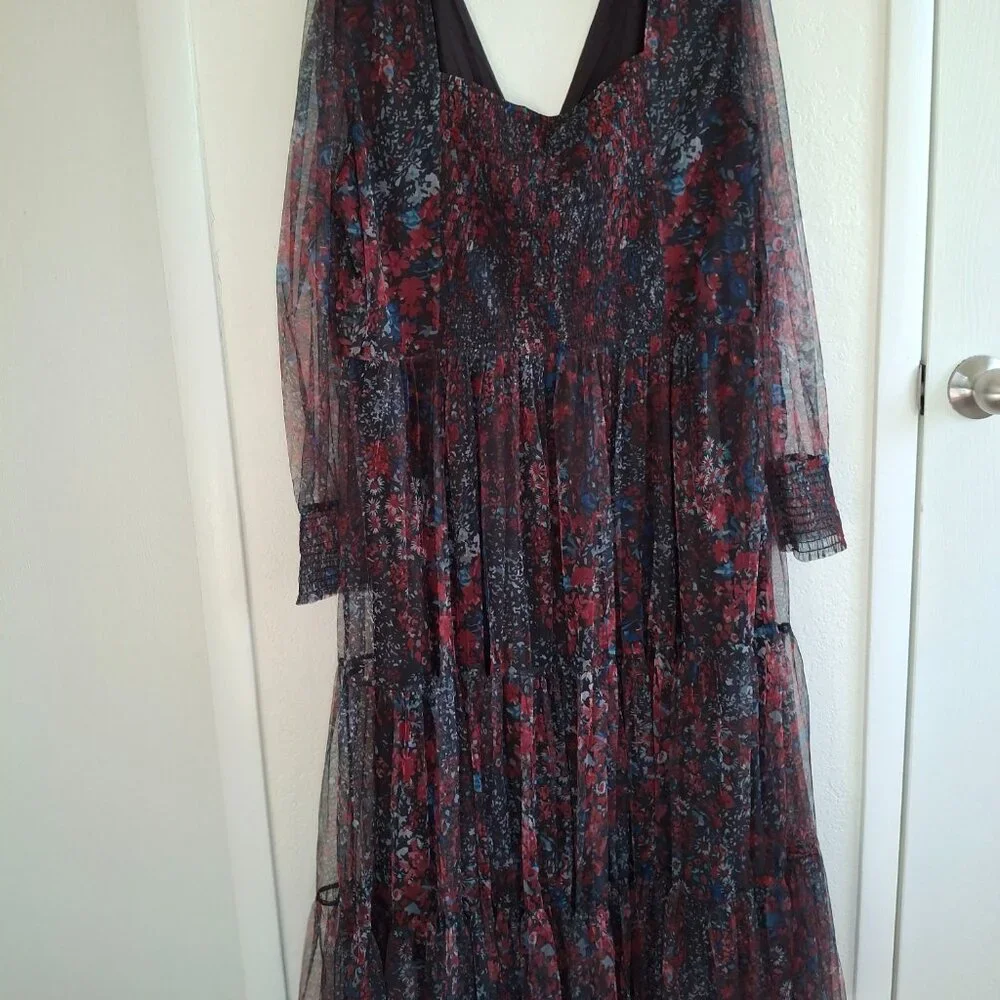 Curveins Plus Size V-Neck Flower Print Lantern Sleeve Tiered Maxi Dress - Picture 12 of 16